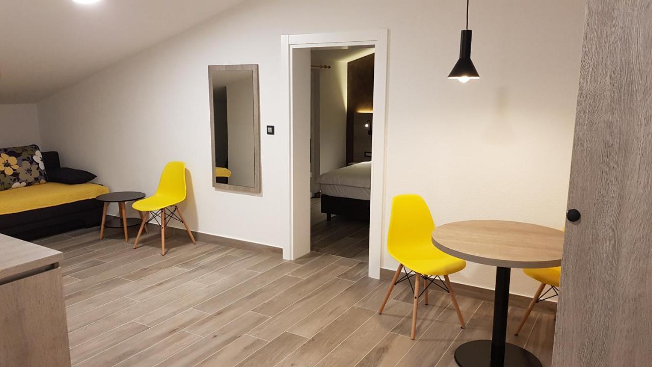 Premium Appartments Suha Punta Kampor Екстер'єр фото